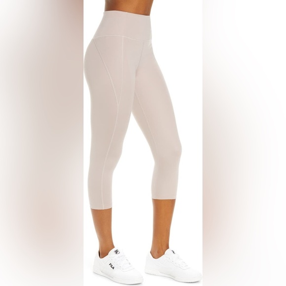 NWT Girlfriend Collective High Waist Capri Leggings Small Olive Green - Picture 9 of 9